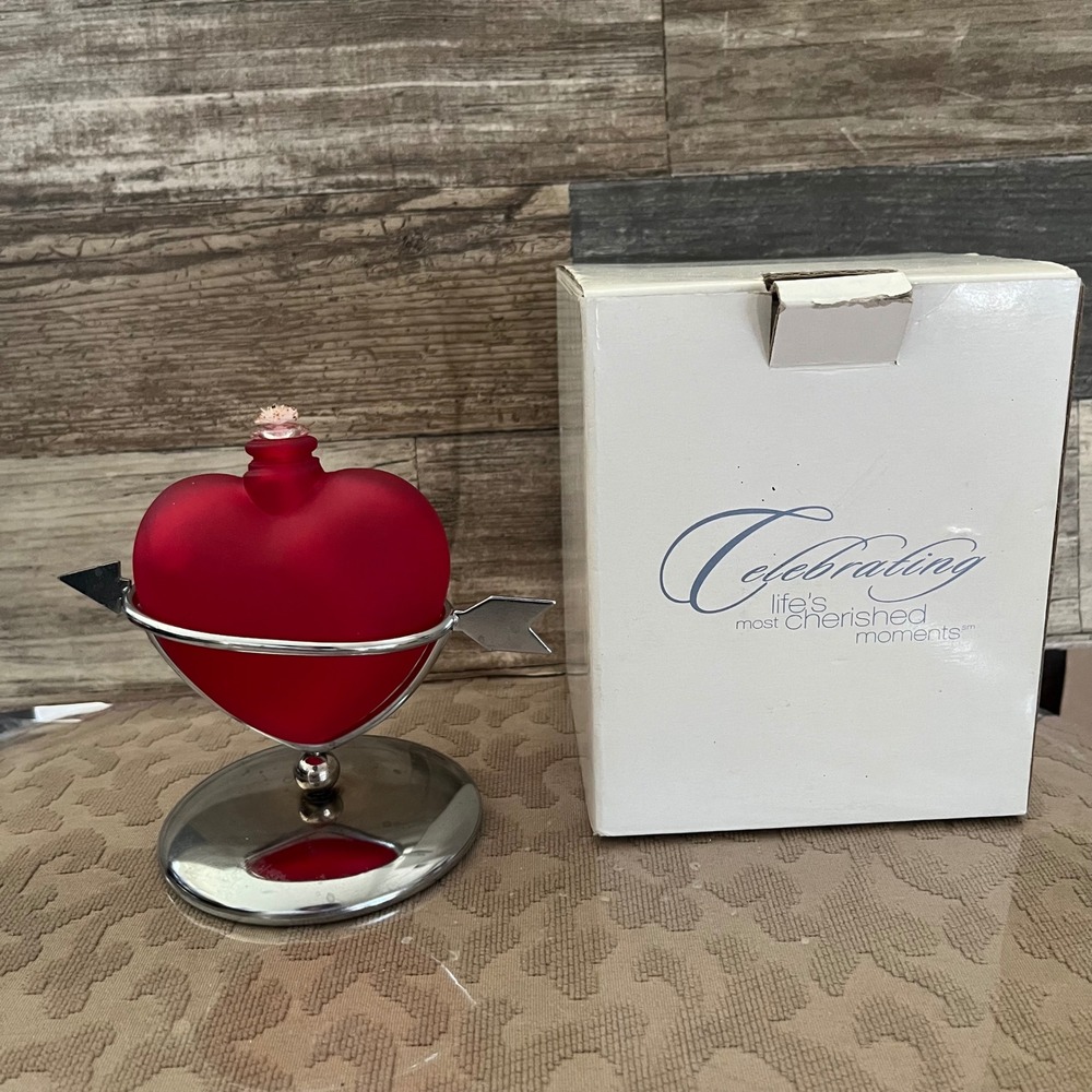Celebrating Home Red Frosted Glass Heart Oil Lamp Cupid Arrow Silver Stand Box